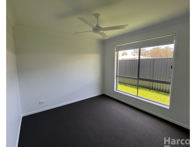6 Wildwood Way, Thrumster NSW 2444