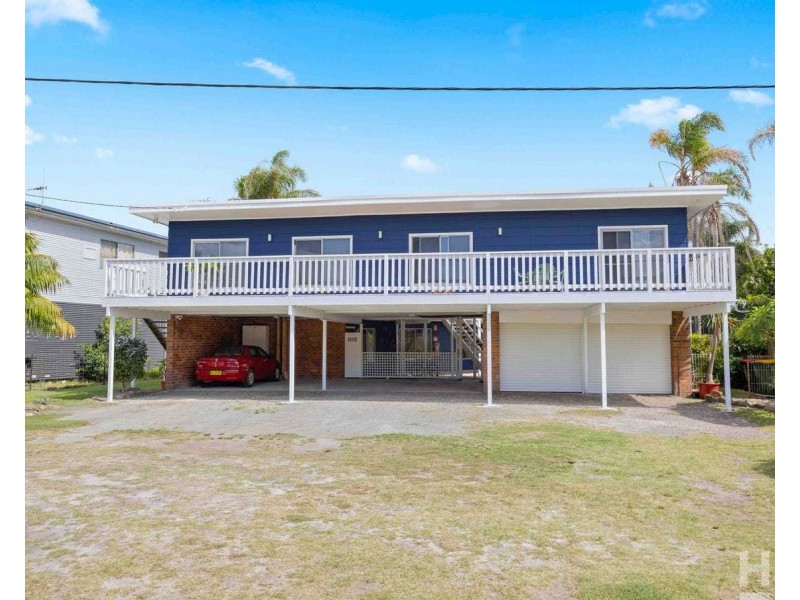 2/1713 Ocean Drive, Lake Cathie NSW 2445