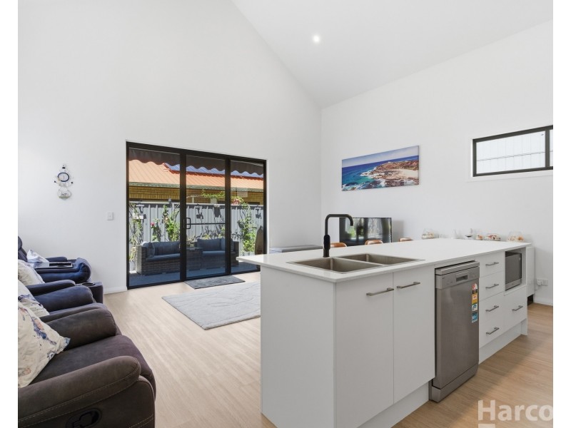 2/11 Kemp Street, Port Macquarie NSW 2444