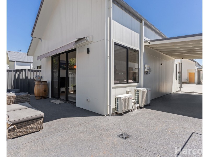 2/11 Kemp Street, Port Macquarie NSW 2444