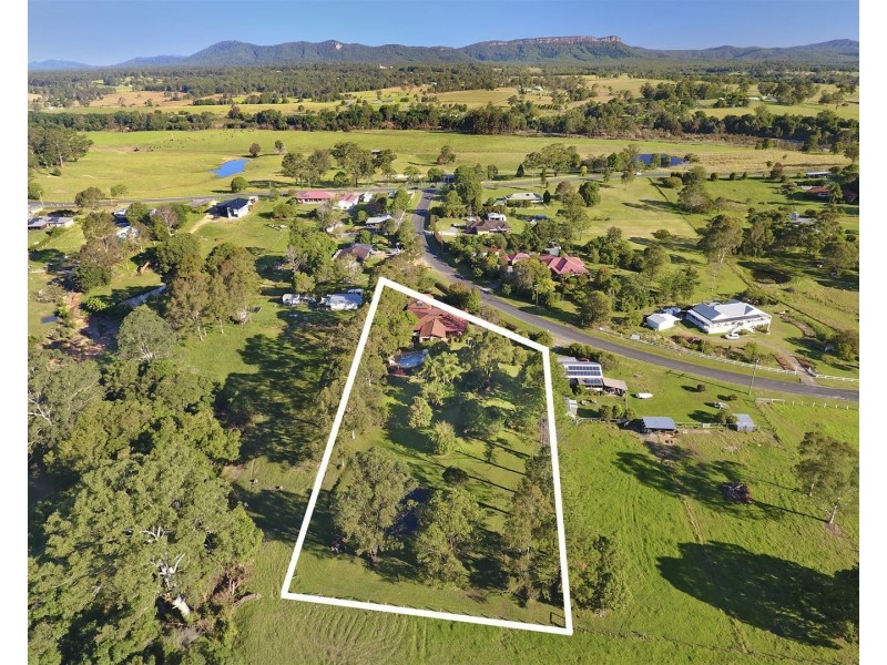 18 Bunderra Drive, Beechwood NSW 2446