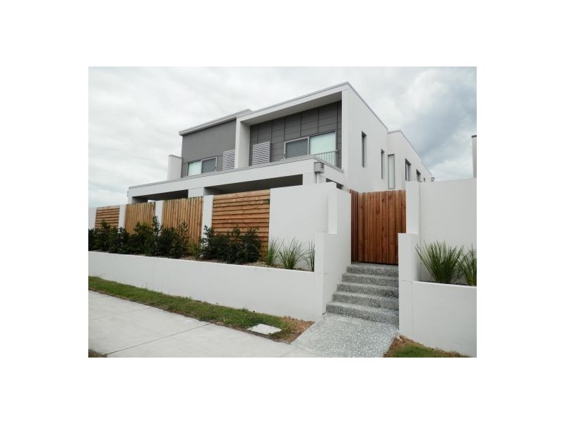 22/1 La Savina Drive, Coombabah QLD 4216