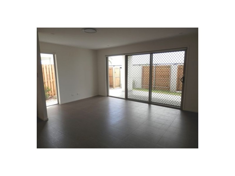 22/1 La Savina Drive, Coombabah QLD 4216