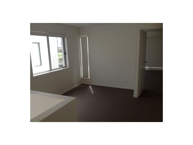 22/1 La Savina Drive, Coombabah QLD 4216