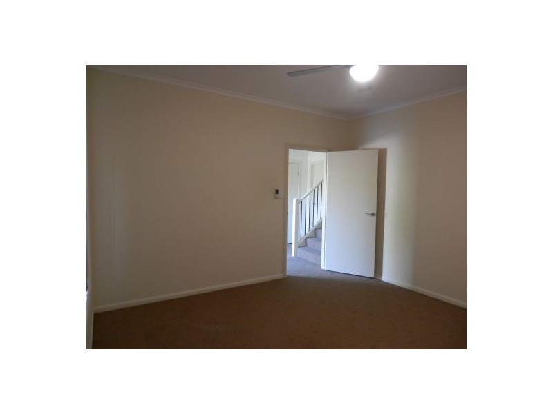 1 Brilliant Lane, Coomera Waters QLD 4209