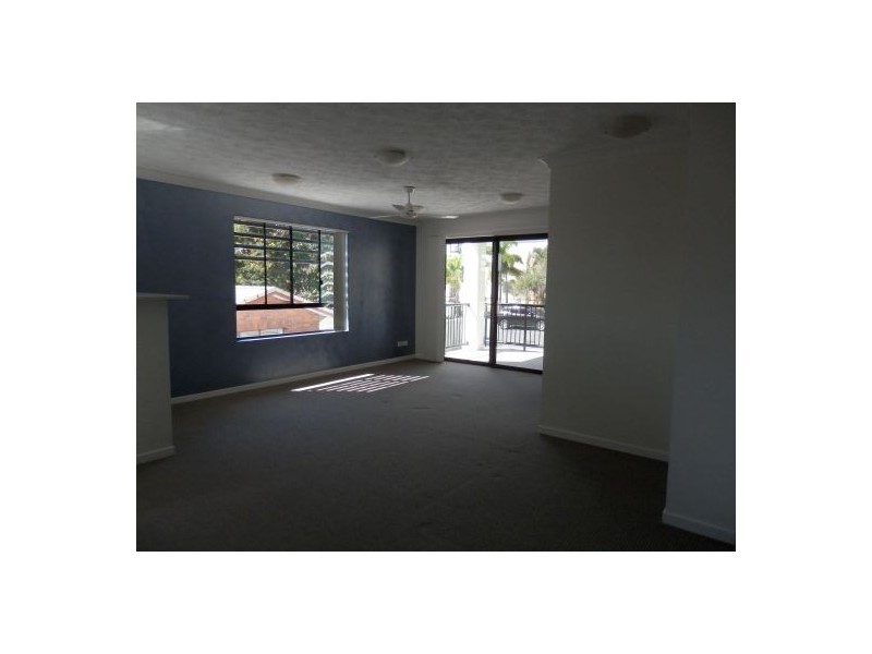 8/15-17 Lloyd Street, Southport QLD 4215