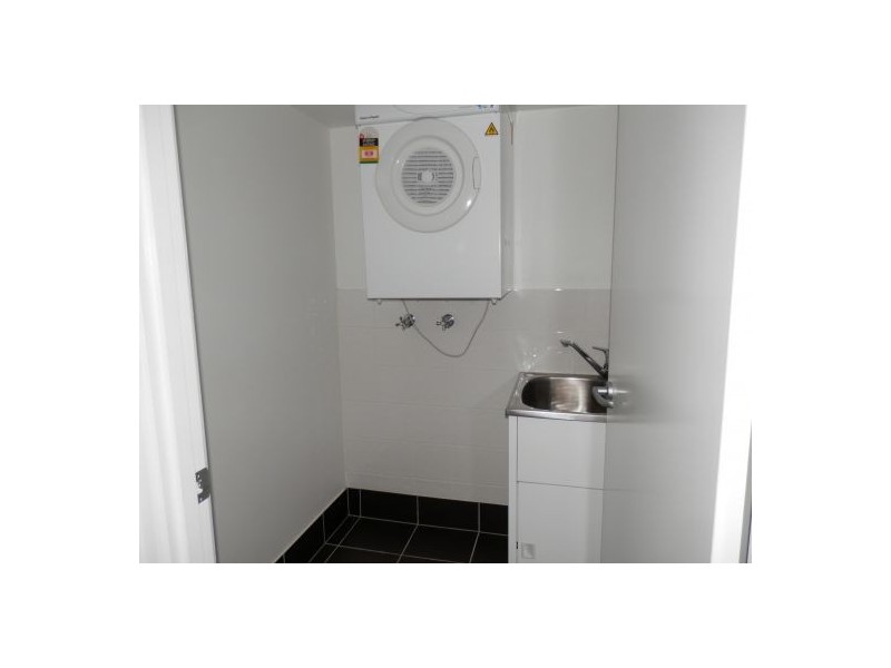 8/15-17 Lloyd Street, Southport QLD 4215