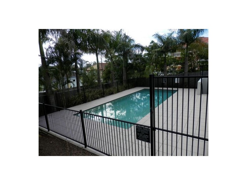 8/15-17 Lloyd Street, Southport QLD 4215