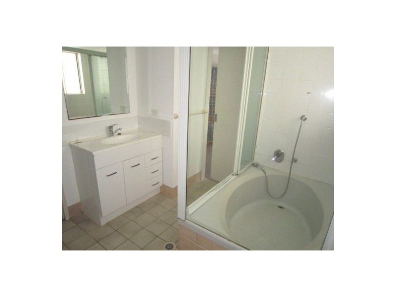 4/37 Back Street, Biggera Waters QLD 4216