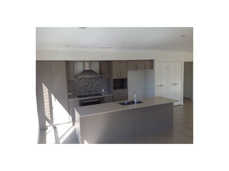 22 Bottletree Court, Coomera QLD 4209
