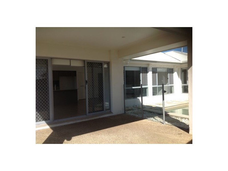 22 Bottletree Court, Coomera QLD 4209