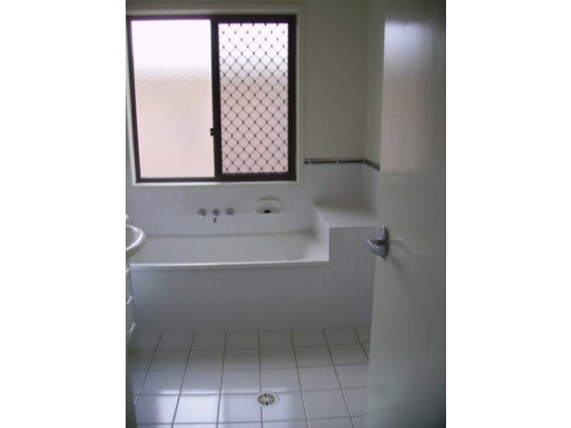 40 Summit Drive, Springfield Lakes QLD 4300