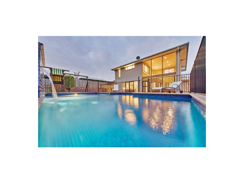 4 Drumbeat Place, Coomera Waters QLD 4209