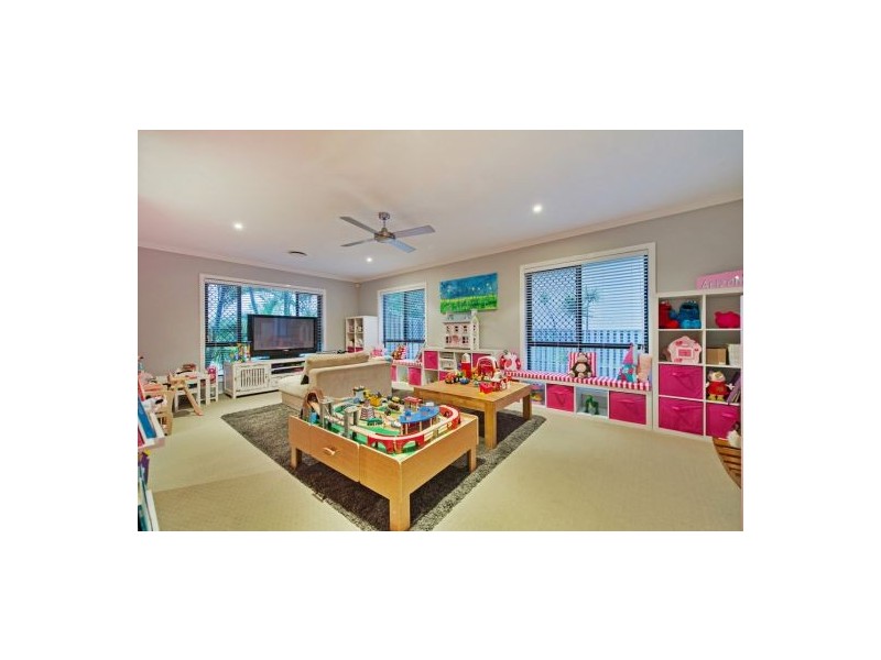 4 Drumbeat Place, Coomera Waters QLD 4209