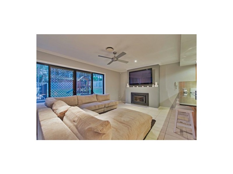 4 Drumbeat Place, Coomera Waters QLD 4209