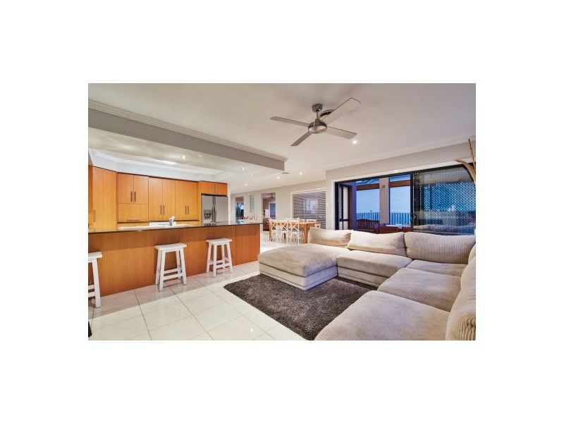 4 Drumbeat Place, Coomera Waters QLD 4209