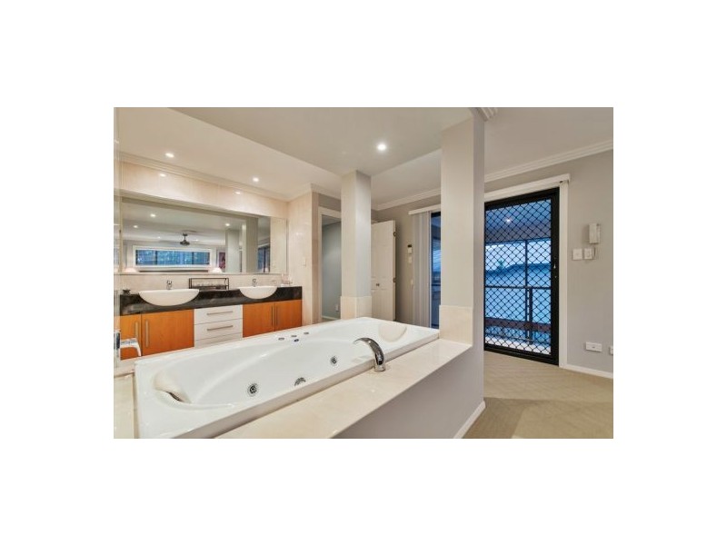 4 Drumbeat Place, Coomera Waters QLD 4209