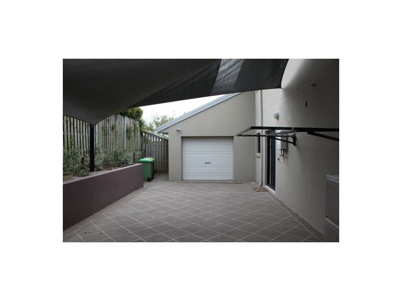 4 Drumbeat Place, Coomera Waters QLD 4209