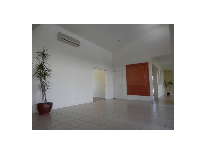 10 First Light Court, Coomera Waters QLD 4209
