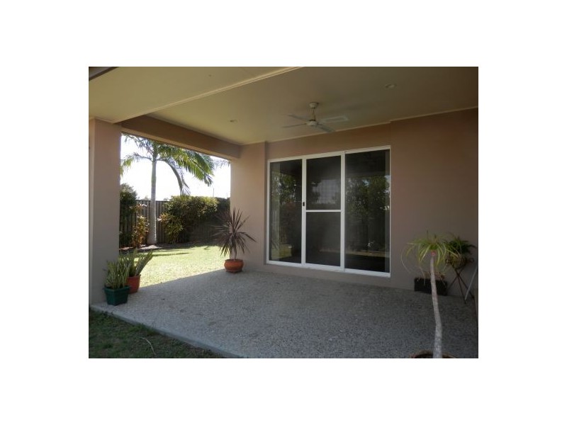 10 First Light Court, Coomera Waters QLD 4209