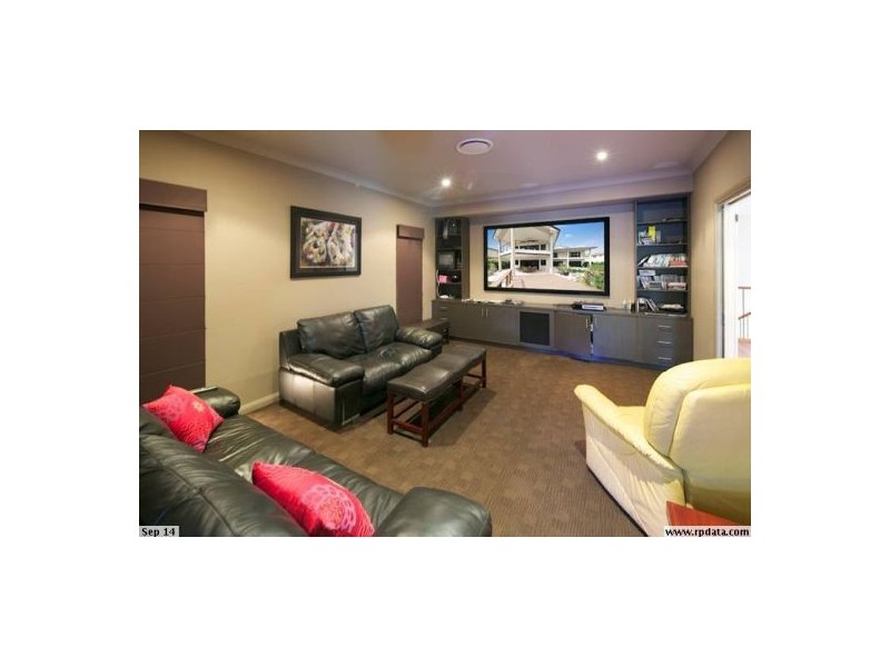 23 Brittany Drive, Oxenford QLD 4210