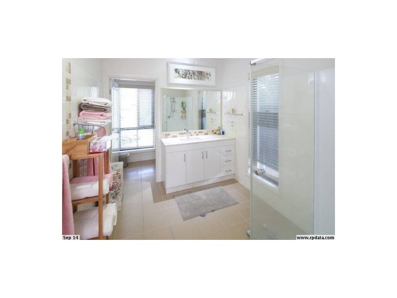 23 Brittany Drive, Oxenford QLD 4210