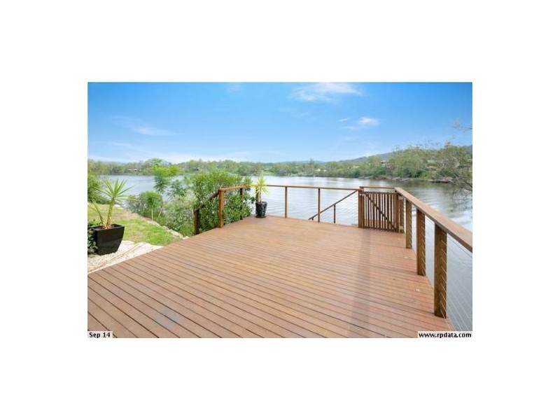 23 Brittany Drive, Oxenford QLD 4210