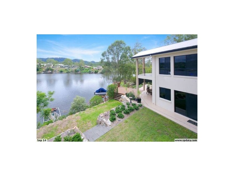 23 Brittany Drive, Oxenford QLD 4210