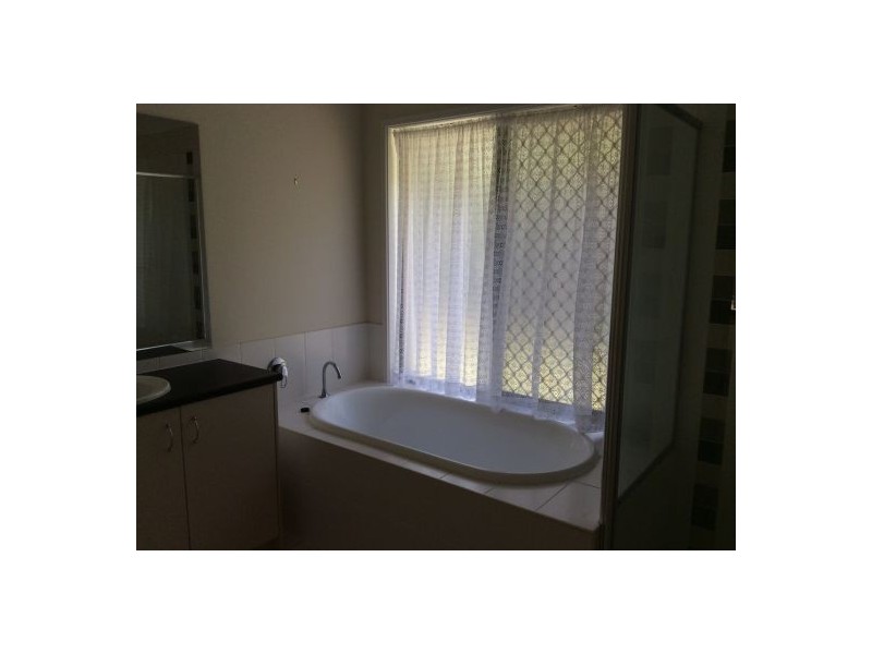 17 Solo Place, Coomera Waters QLD 4209