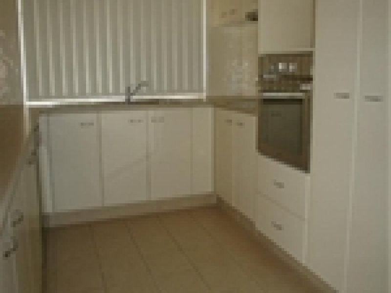 16 Maclagen Street, Ormeau QLD 4208