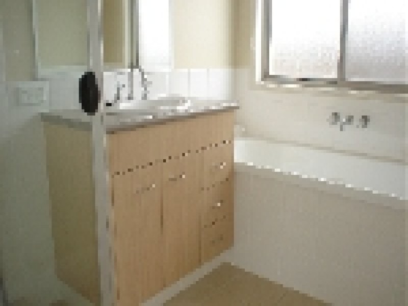 16 Maclagen Street, Ormeau QLD 4208