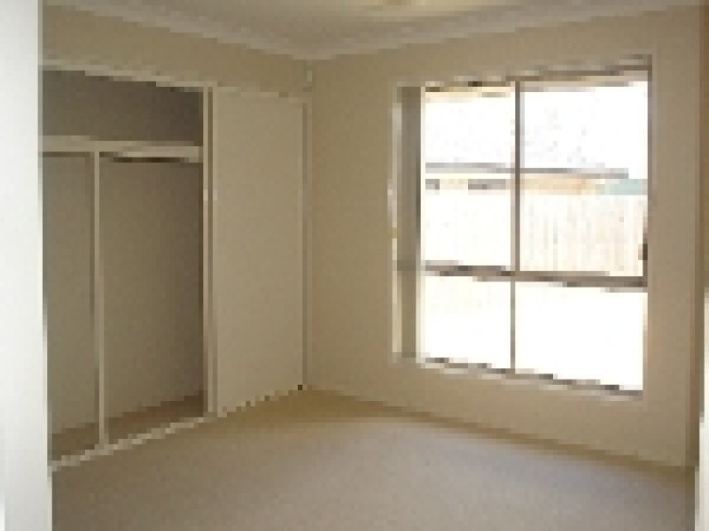 16 Maclagen Street, Ormeau QLD 4208