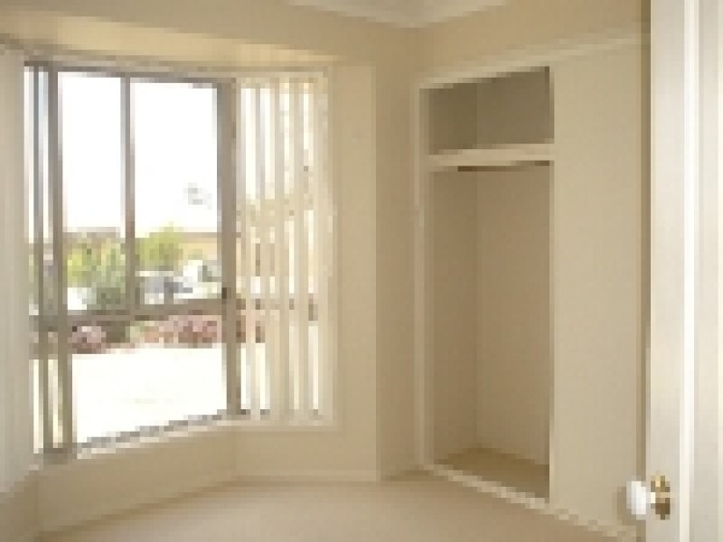 16 Maclagen Street, Ormeau QLD 4208