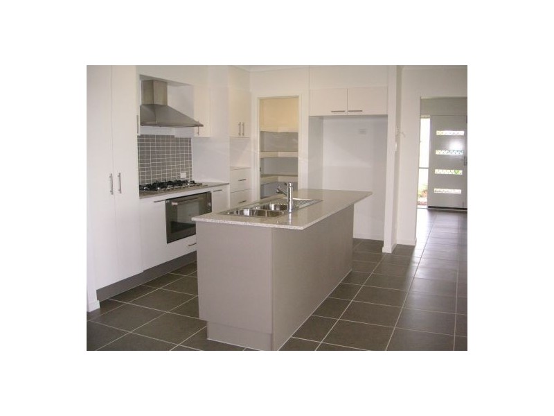 10 Tribulation Crescent, Coomera QLD 4209