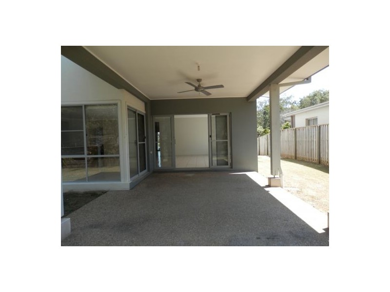 4 Picnic Creek Drive, Coomera QLD 4209