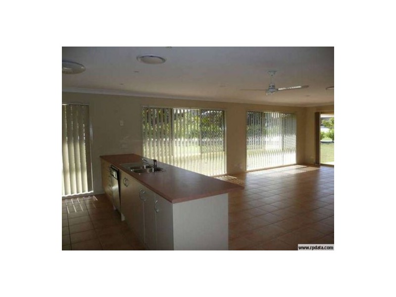 18 Astor Terrace, Coomera Waters QLD 4209