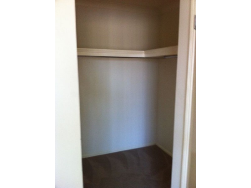 10 Billinghurst Crescent, Upper Coomera QLD 4209