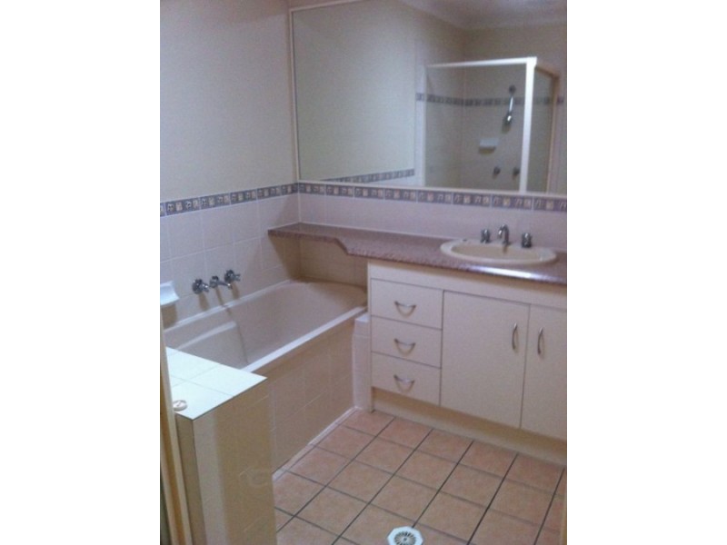 10 Billinghurst Crescent, Upper Coomera QLD 4209