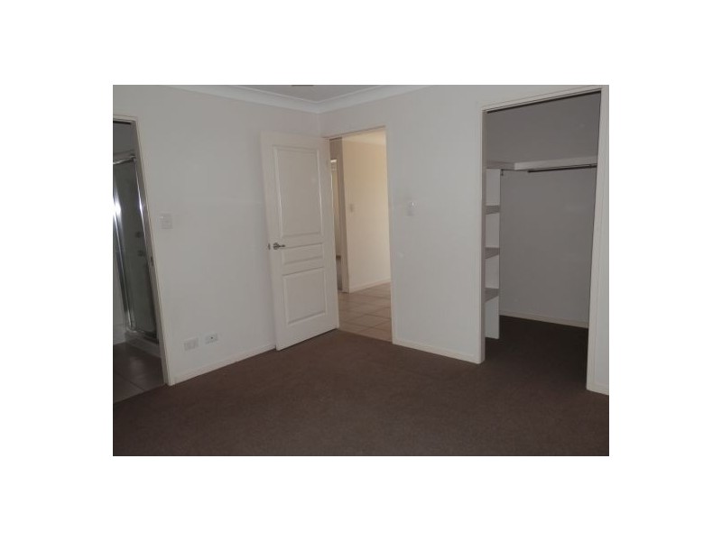 2/1 Ridgemont Street, Upper Coomera QLD 4209