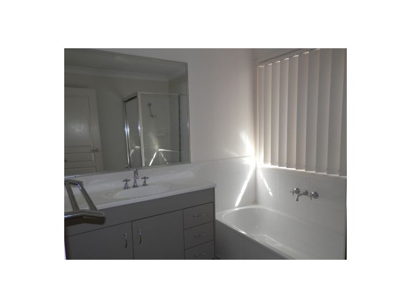 2/1 Ridgemont Street, Upper Coomera QLD 4209