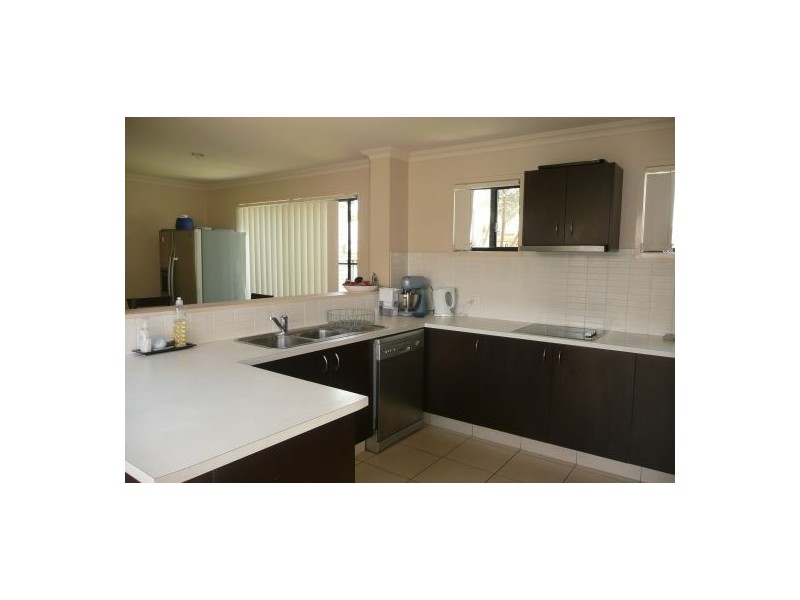 19 Matthews Crescent, Pimpama QLD 4209