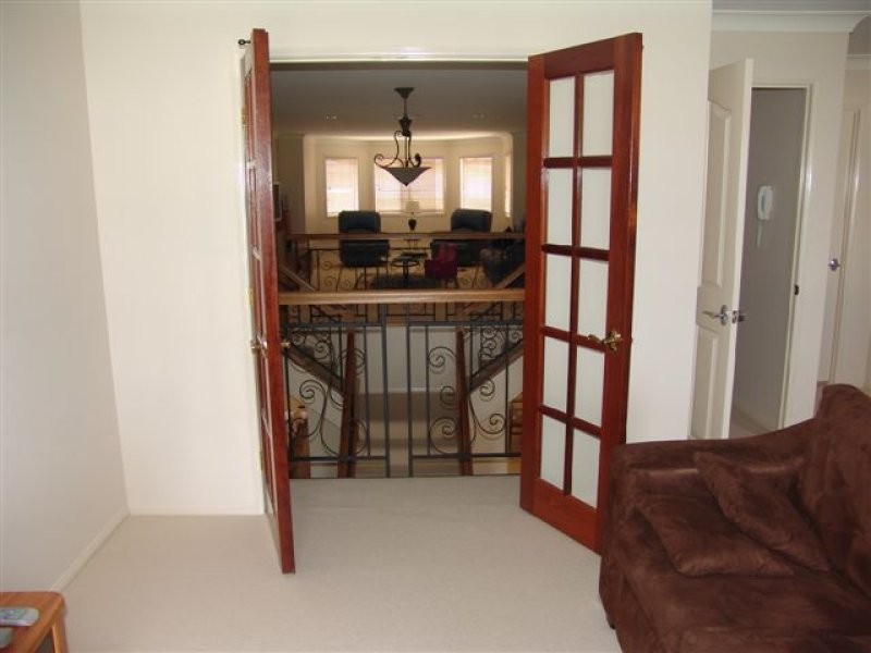 4 Anitra Lane, Coomera Waters QLD 4209