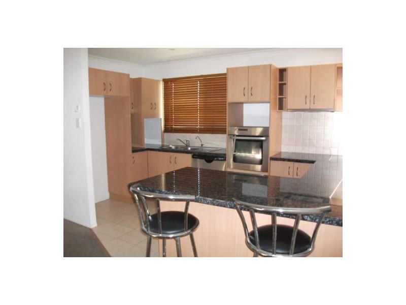 7/12-14 Baker Avenue, Labrador QLD 4215