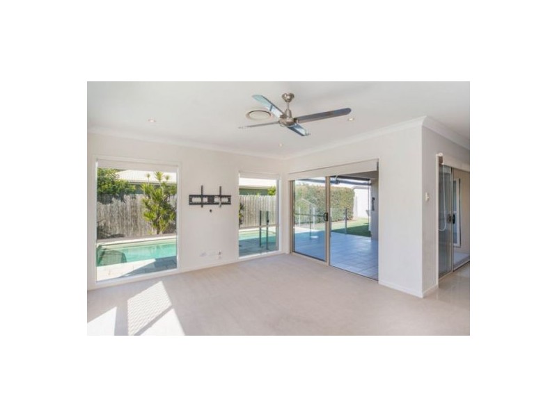 31 Rainbow Circuit, Coomera Waters QLD 4209