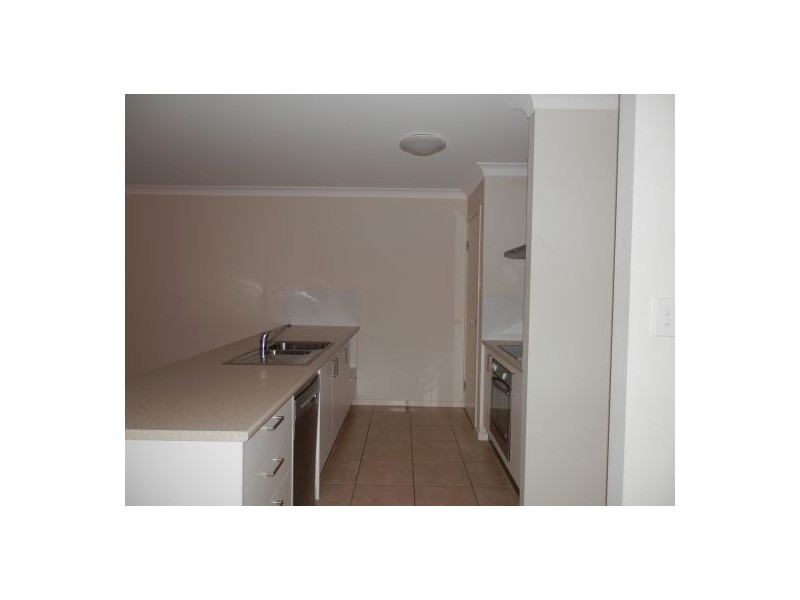 1/9 Murray Circuit, Upper Coomera QLD 4209