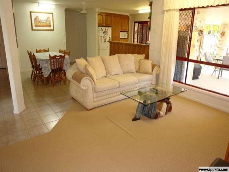 38 Sickle Avenue, Hope Island QLD 4212