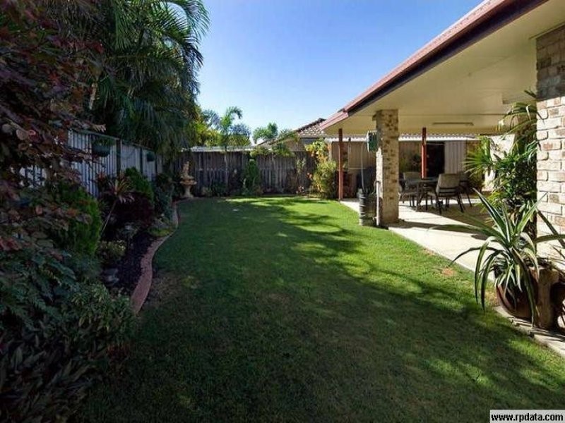 38 Sickle Avenue, Hope Island QLD 4212
