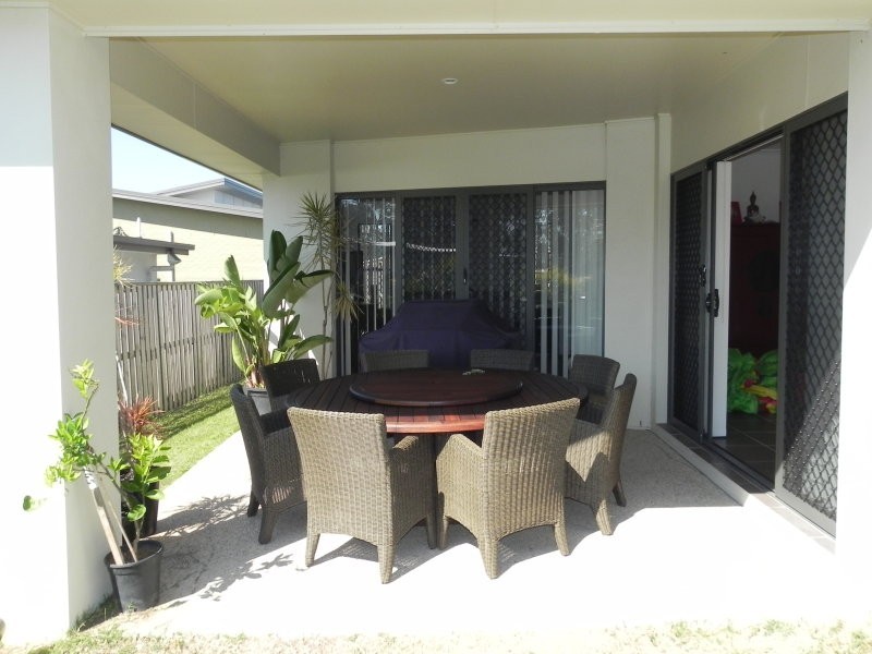 24 Scenic Crescent, Coomera QLD 4209
