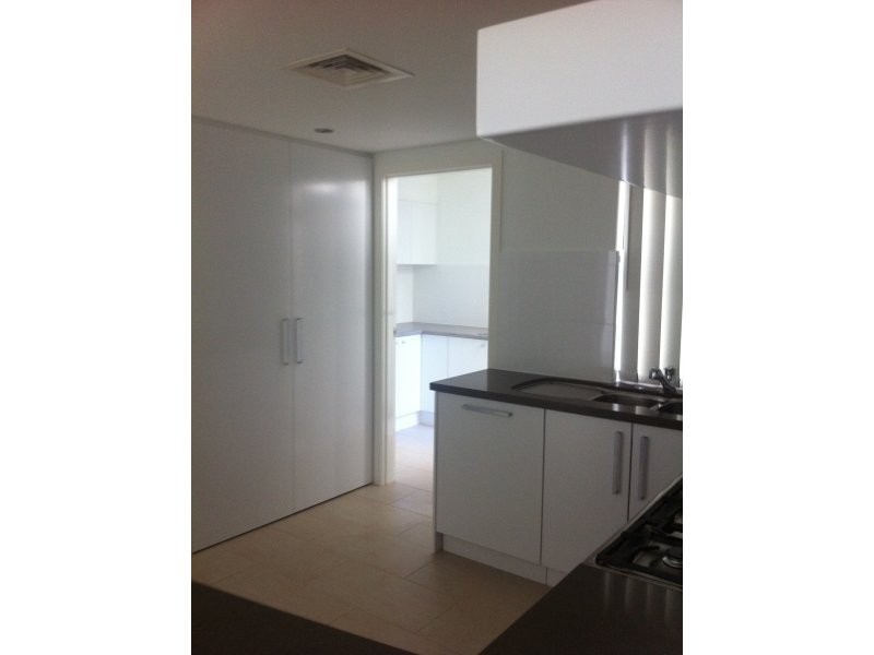 65 Sickle Avenue, Hope Island QLD 4212