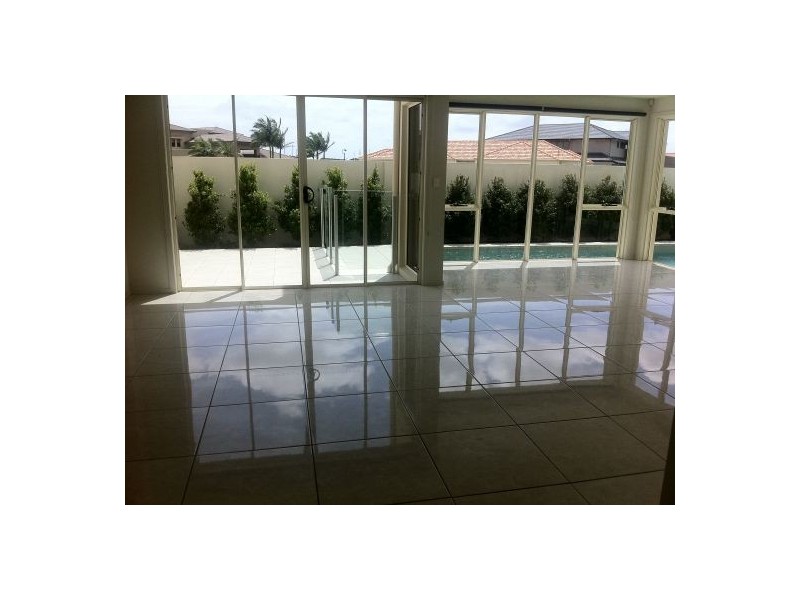 2223 Taromeo Court, Hope Island QLD 4212